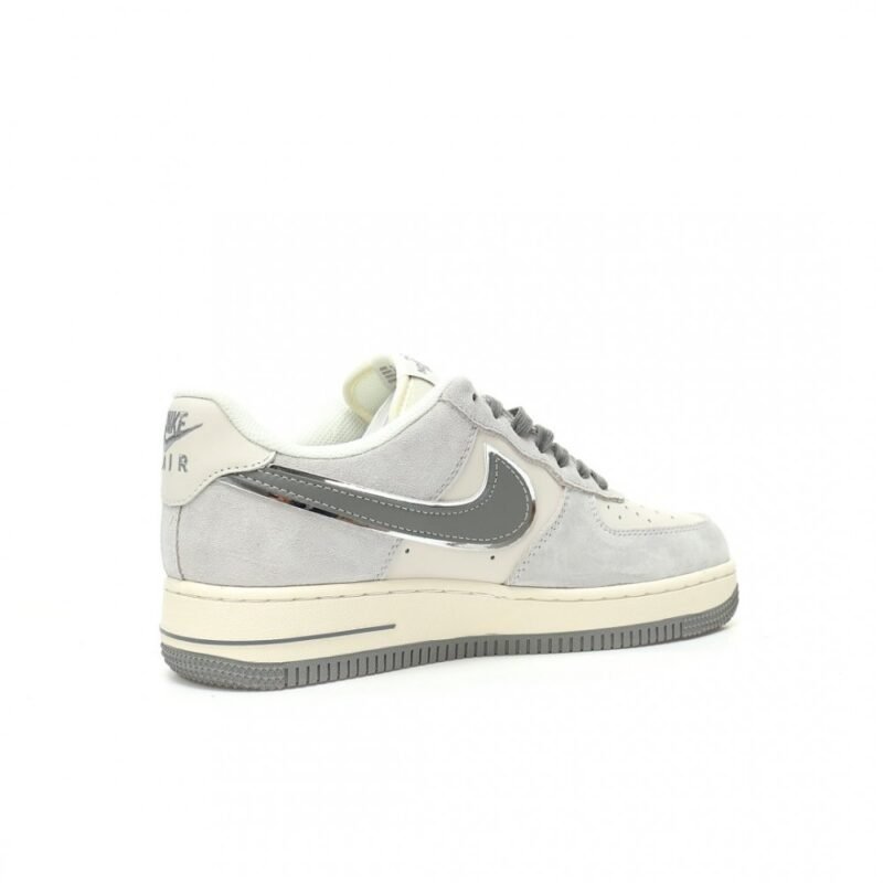 【AT9118】ノースフェイス x ナイキ Air Force 1 '07 Low コラボ - アウトドアデザインと快適性を兼ね備えた靴 | Nike x The North Face
