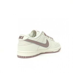 【AT9121】Supreme x The North Face x Nike SB Dunk Lowコラボ スニーカー 新作発売 | TNF x Nike