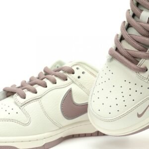 【AT9121】Supreme x The North Face x Nike SB Dunk Lowコラボ スニーカー 新作発売 | TNF x Nike