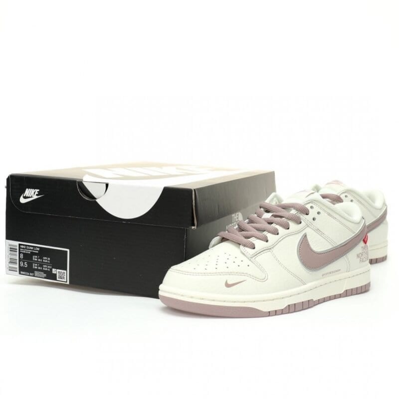 【AT9121】Supreme x The North Face x Nike SB Dunk Lowコラボ スニーカー 新作発売 | TNF x Nike