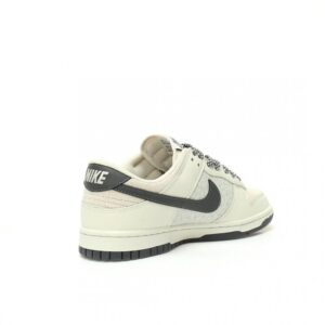 【AT9123】ナイキSB ダンク ロー x ザ ノース フェイス 限定コラボ スニーカー | The North Face x Nike