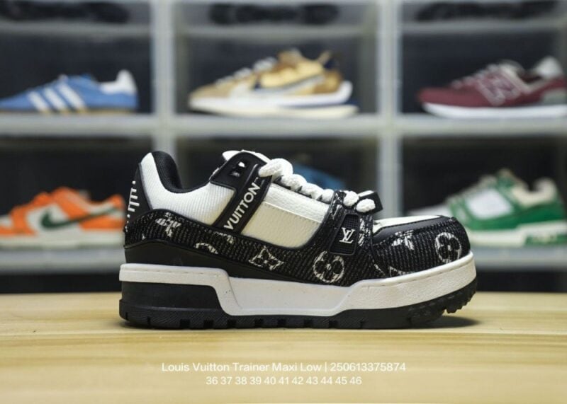 【AT9743】Louis Vuitton Trainer Maxi Low スニーカー | ルイ・ヴィトン トレーナー マキシ ロウ | Louis Vuitton Paris