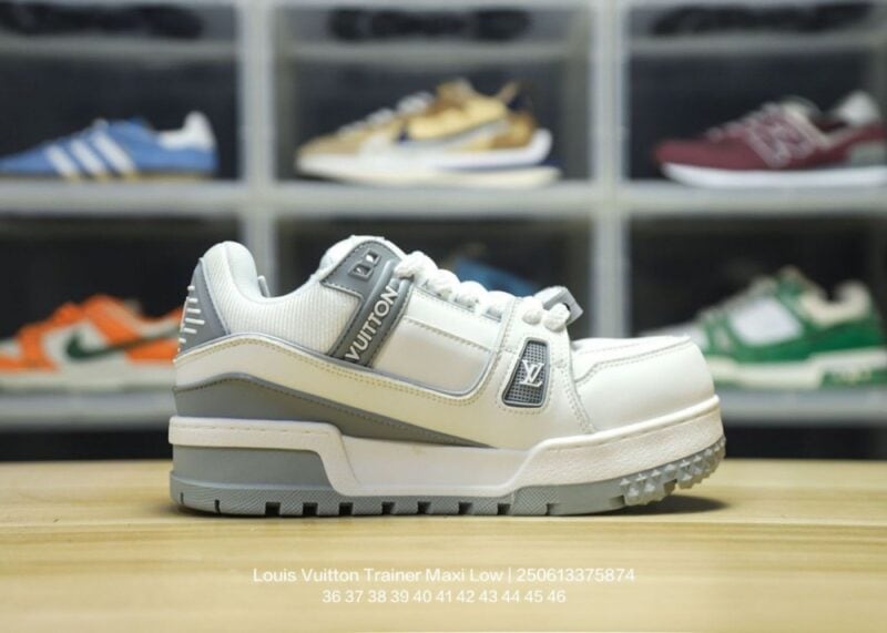 【AT9746】Louis Vuitton Trainer Maxi Lowシリーズスポーツシューズ | Louis Vuitton