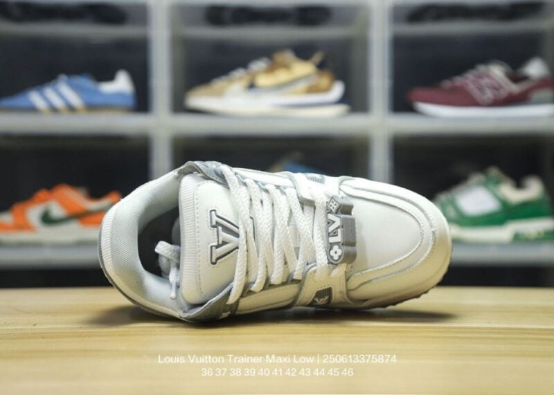 【AT9746】Louis Vuitton Trainer Maxi Lowシリーズスポーツシューズ | Louis Vuitton