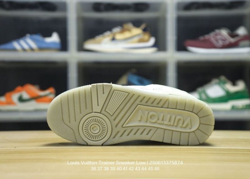 【AT9749】ルイ・ヴィトンフランス レトロスポーツ スニーカー 卓越な技術とファッション美学を受け継ぐ | Louis Vuitton