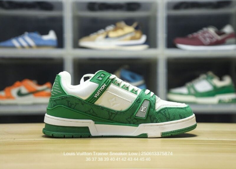 【AT9750】ルイ・ヴィトン グリーンホワイトカラーロートップスニーカー | Louis Vuitton Malletier