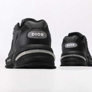 【AT9762】DIOR CD1ローカットスニーカー | フランスのエレガンスとスポーツスタイルを融合した究極の黒 | Christian Dior