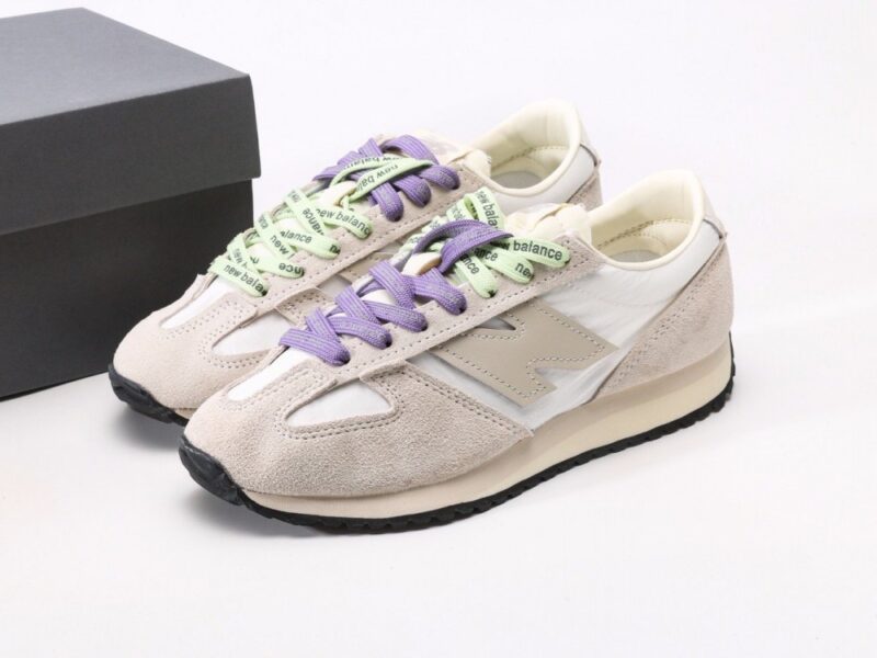 【AT9768】New Balance 471シリーズレトロランニングシューズ - シックなクラシックファッションを体現する | New Balance