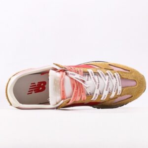 【AT9769】ニューバランスのレトロ美学と現代技術が融合したスニーカー | New Balance