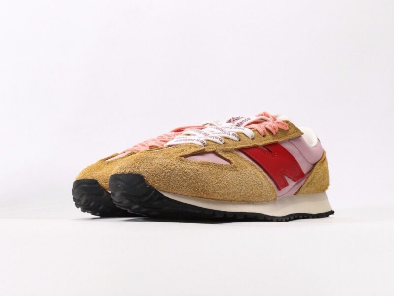 【AT9769】ニューバランスのレトロ美学と現代技術が融合したスニーカー | New Balance