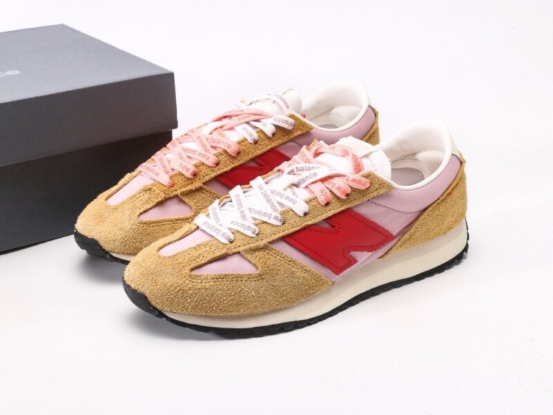【AT9769】ニューバランスのレトロ美学と現代技術が融合したスニーカー | New Balance