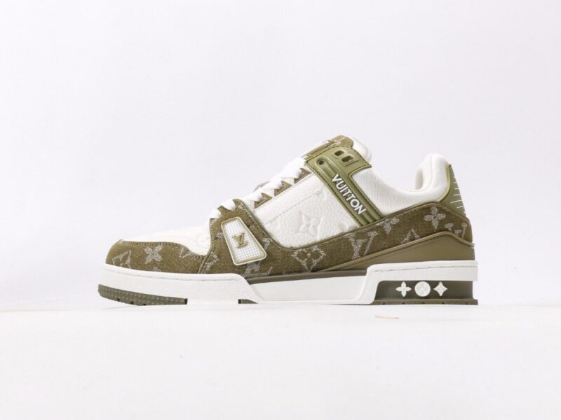 【AT9771】ルイ・ヴィトンのトレーナースニーカー | Louis Vuitton Trainer Sneaker | Louis Vuitton Paris