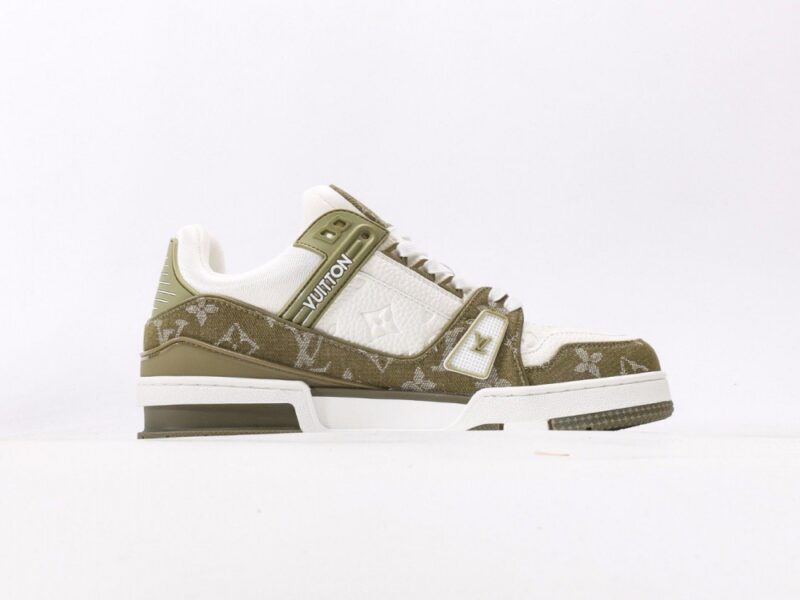 【AT9771】ルイ・ヴィトンのトレーナースニーカー | Louis Vuitton Trainer Sneaker | Louis Vuitton Paris